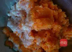 Illustration of making dumplings stuffed with shiitake mushrooms, carrots and meat 3