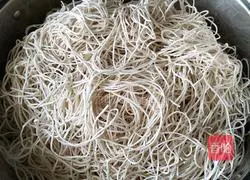 Illustration of how to make steamed noodles 7