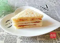 Illustration of how to make meat floss, egg and ham sandwich 8