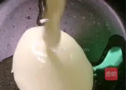 Illustration of how to make egg-filled pancakes 2