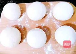 Illustration of how to make whole wheat steamed buns 6