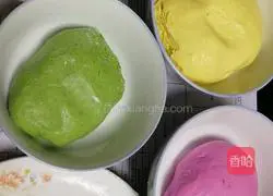 Illustration of how to make colorful glutinous rice balls 2