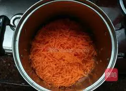 Illustration of how to make red fried rice 3