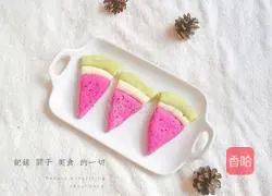 Illustration of how to make watermelon steamed buns 10