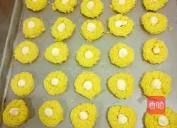 Illustration of how to make shredded coconut jam cake 9