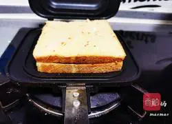 Blueberry Corn Sandwich Recipe Illustration 8