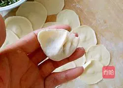 Illustration of how to make squid dumplings 9