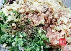 Cucumber Illustration of how to make stuffed dumplings 13