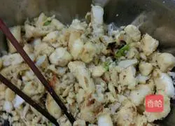 Illustration of how to make fried steamed buns 4