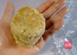 Illustration of making glutinous rice and lotus root cake 10