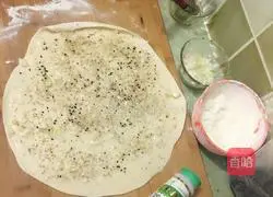 Illustration of how to make hand cakes 6