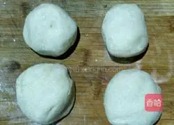 Illustration of how to make hot noodle pie 3