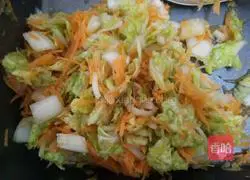 Illustration of how to make cabbage stuffed dumplings 3