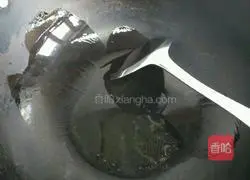 Illustration of how to make shrimp fried rice 3