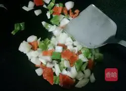 Fried steamed buns with pineapple and vegetables Practice illustration 7