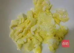 Illustration of how to make vegetable fried rice 6