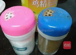 Illustration of how to make fried rice with wasabi stems 4