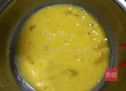 Illustration of how to make golden steamed bun slices 2