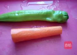 Illustration of how to make five-meal meat and shrimp pepper cakes 2