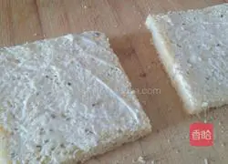 Illustration of how to make ham and egg sandwich 4