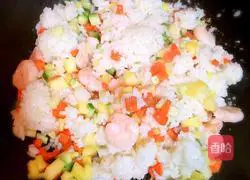 Recipe for pineapple and shrimp fried rice Illustration 4