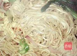 Illustration of how to make fried noodles 8