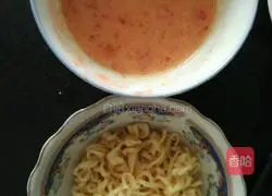 Illustration of how to make Western Red Egg Noodle Cake 1