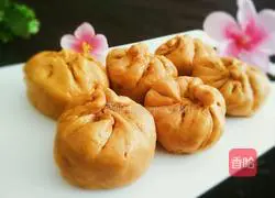 Illustration of how to make buns stuffed with brown sugar and jujube paste 10