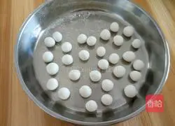 Illustration of how to make Leicha glutinous rice balls 4