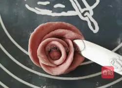How to make Purple Sweet Potato Rose Steamed Buns Illustration 12