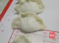 Illustration of how to make seafood dumplings 5