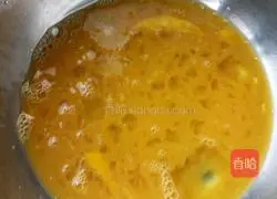 Illustration of how to make egg fried rice 1