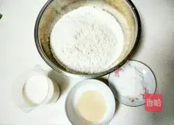 Milk-flavored steamed buns recipe 1