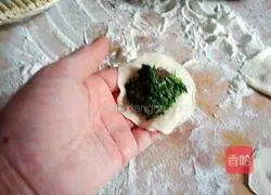 Illustration of how to make fennel dumplings 4