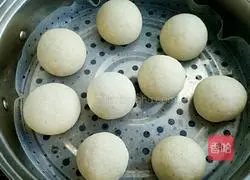 Illustration of how to make buckwheat steamed buns 12