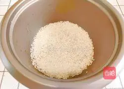 Illustration of how to make egg fried rice 5