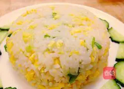 Illustration of how to make egg fried rice 8