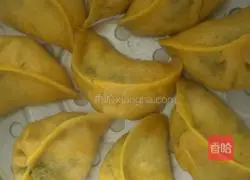 Two mixed with bread...Illustration of how to make leek, egg and shrimp skin filling 15