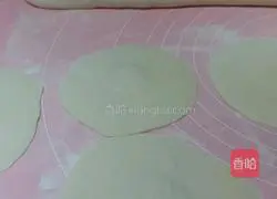 Illustration of how to make mutton buns 6