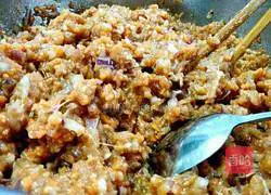 Illustration of how to make mutton dumpling stuffing 9