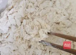 Illustration of how to make scallion pancakes 1