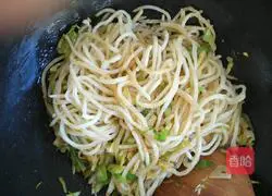 Illustration of how to make homemade fried pancakes 6