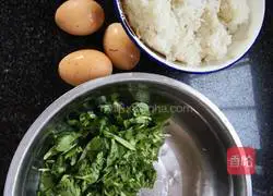 Illustration of how to make omnivorous egg fried rice 1