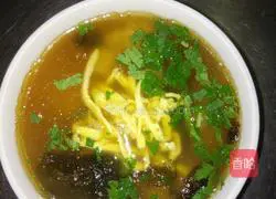 Illustration of how to make wontons 4