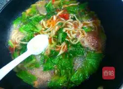 Illustration of how to make cabbage noodles 11