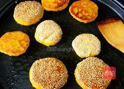 Illustration of how to make fragrant and glutinous pumpkin cake 6