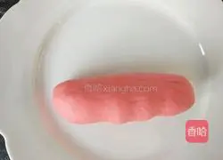 Illustration of how to make red flower steamed buns 4