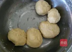 Illustration of how to make horseshoe pancakes 2