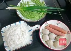 Meat Illustration of how to make fried rice with green beans and green beans 1