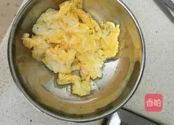 Onion and Egg Fried Rice Recipe Illustration 2